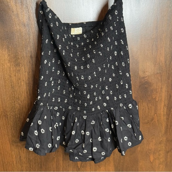 Japana Women’s Size S bandeau tube top black floral pattern peplum trim stretchy - Picture 3 of 6